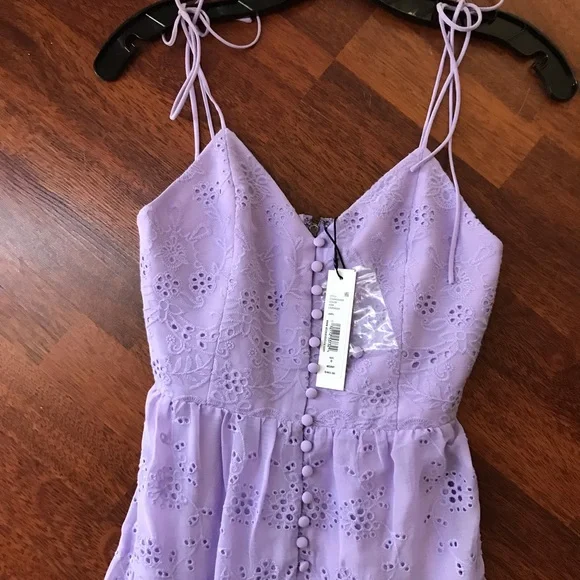 SOLD! NWT Alice + Olivia Shanti Eyelet Embroidery Button Front Dress Lavender - Picture 11 of 17